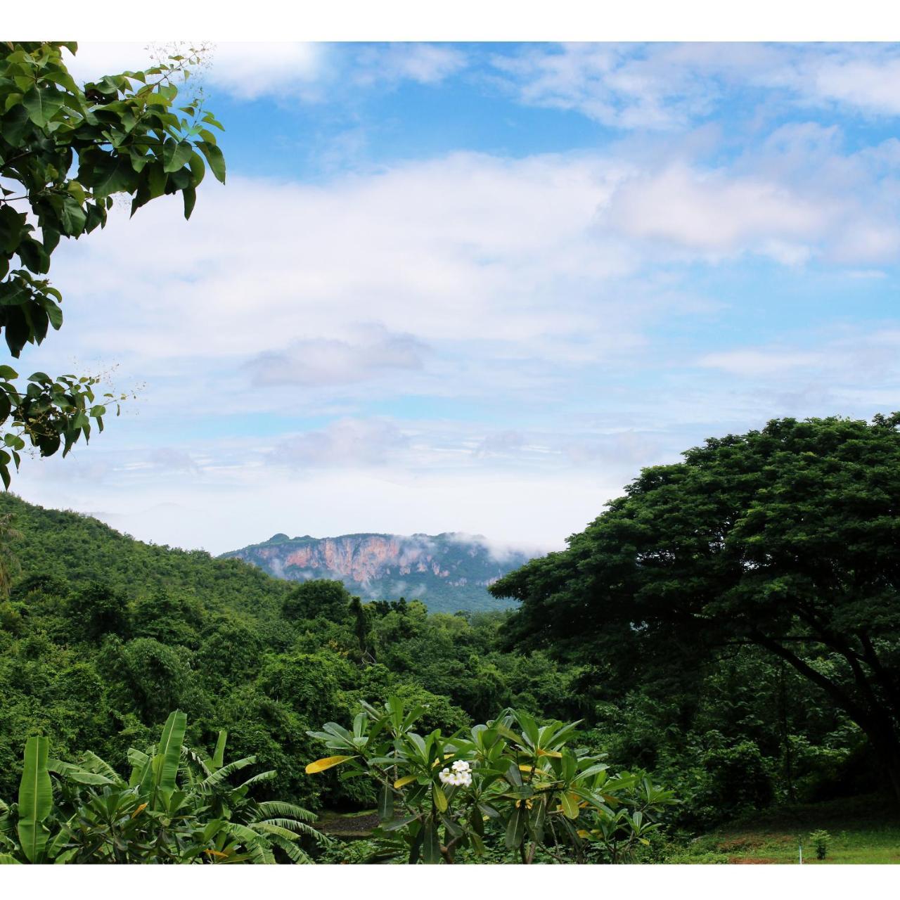 Aekpailin River Kwai Resort Kanchanaburi Zewnętrze zdjęcie